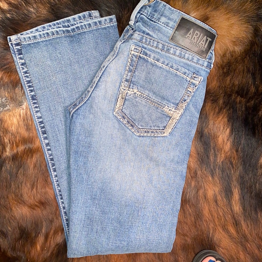 Men's Ariat slim fit 28/32 NWOT